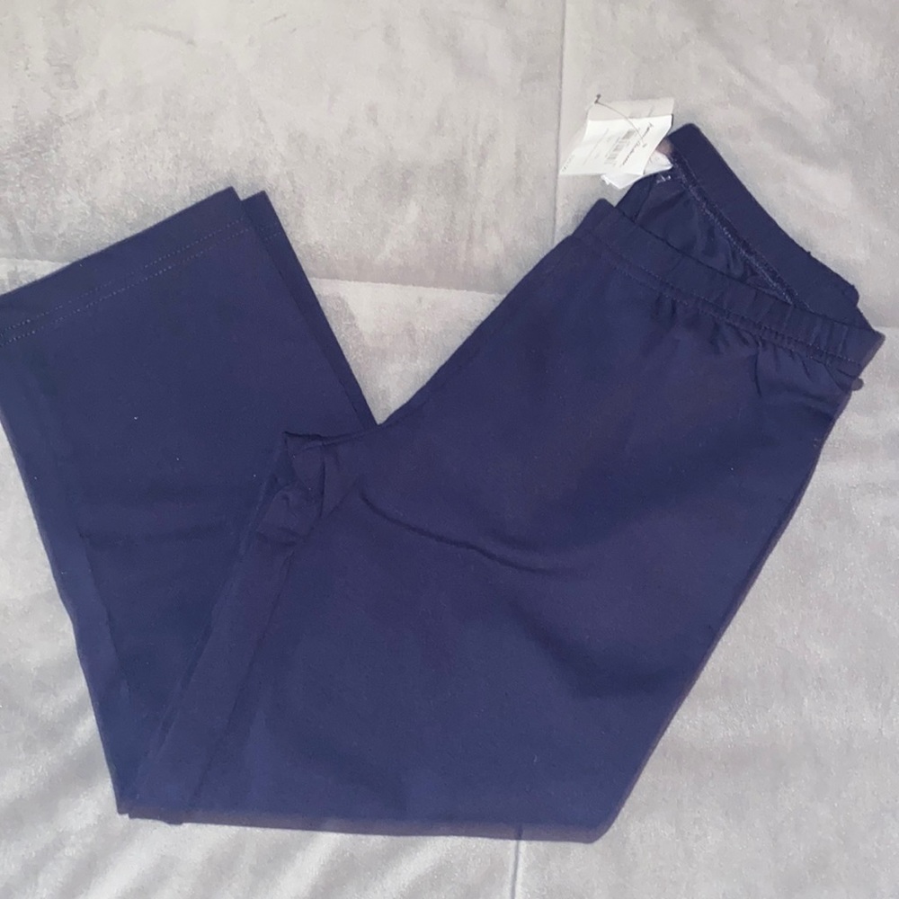 NWT navy Hanna Andersson capri leggings